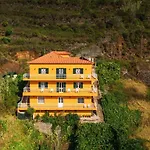Pensionat Sunset House *
