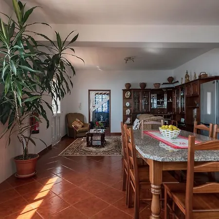 Sunset House בית הארחה *