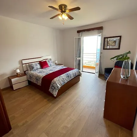 Pensión Sunset House *