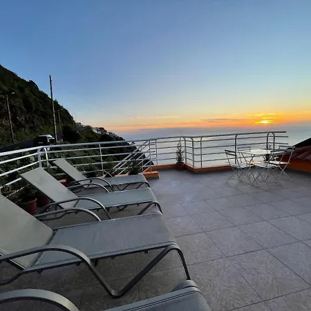 Sunset House