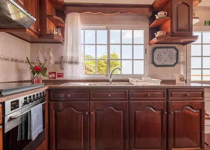 Sunset House 招待所 *