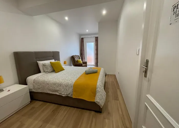 招待所 Sunset House *